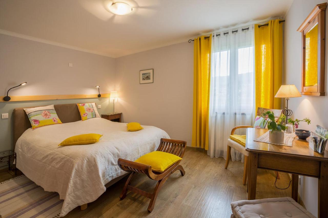Gite De Groupe 15 A 19P, Parc, Salle De Reception - Chambres D'Hotes En Semaine Villeneuve-de-Berg Zewnętrze zdjęcie